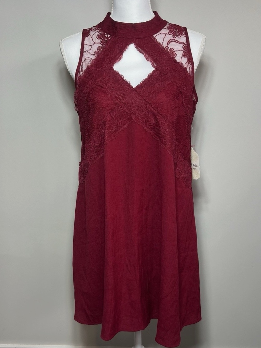 NTW Altar'd State Burgundy Lace Keyhole Mini Dress